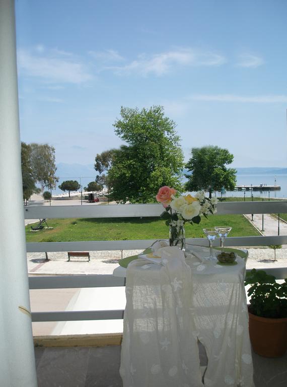 Hotel Florakis Livanátai Quarto foto