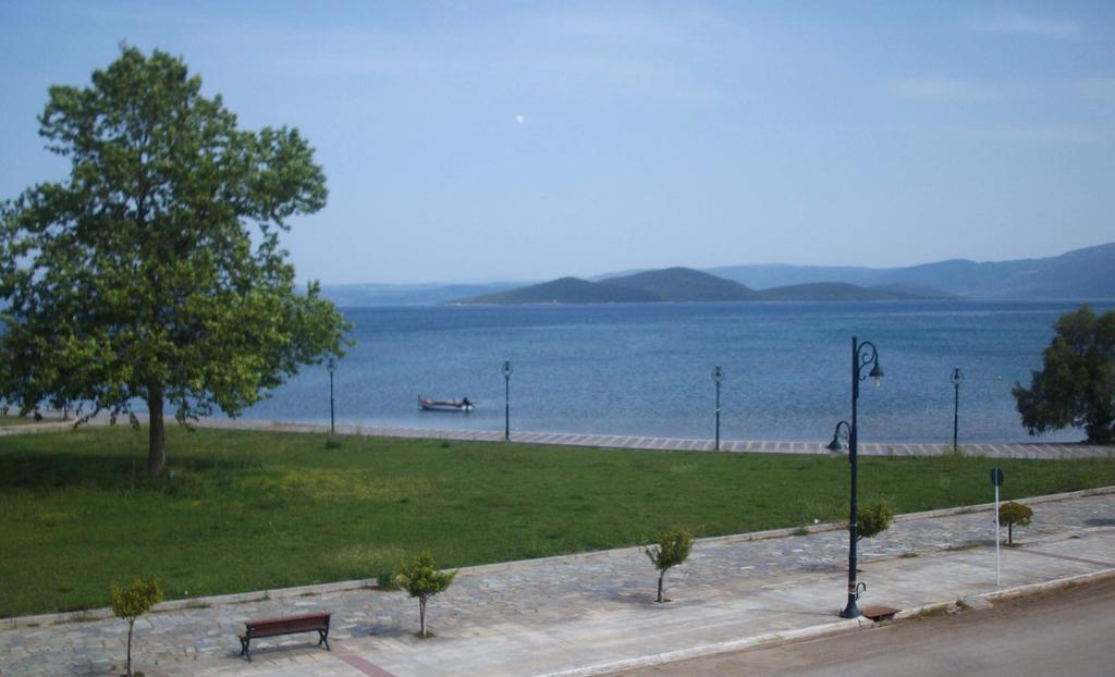 Hotel Florakis Livanátai Quarto foto