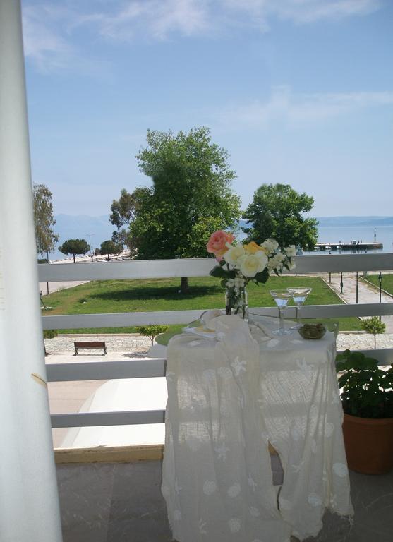 Hotel Florakis Livanátai Quarto foto